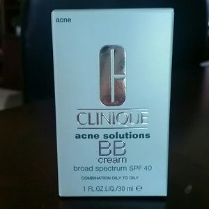 Clinique Acne Solutions BB Cream (Light Medium)